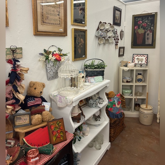 SOLD K Black Friday Sale Vintage Handcrafted Gifts Custom Wreaths LOCAL 🥰 Booth! - Picture 12 of 17